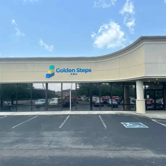 64873cec6d24696a06d69b39_knoxville