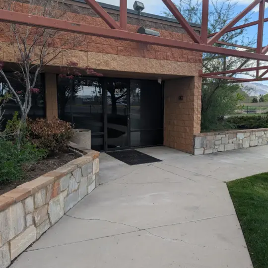 68c868257be685e727ea60df_outside murray clinic utah