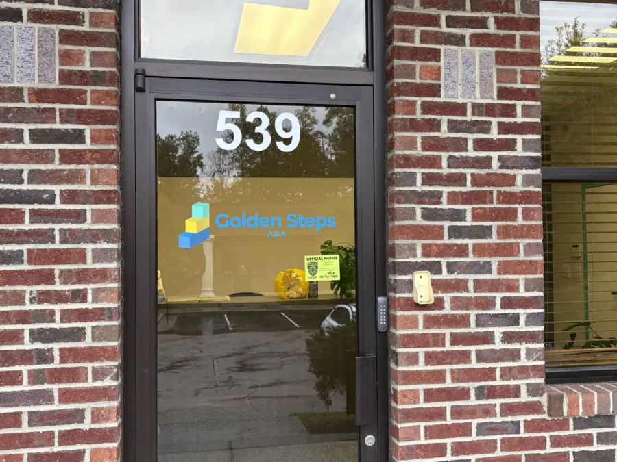 690117ed85666489fa735d81_Front_Door_50